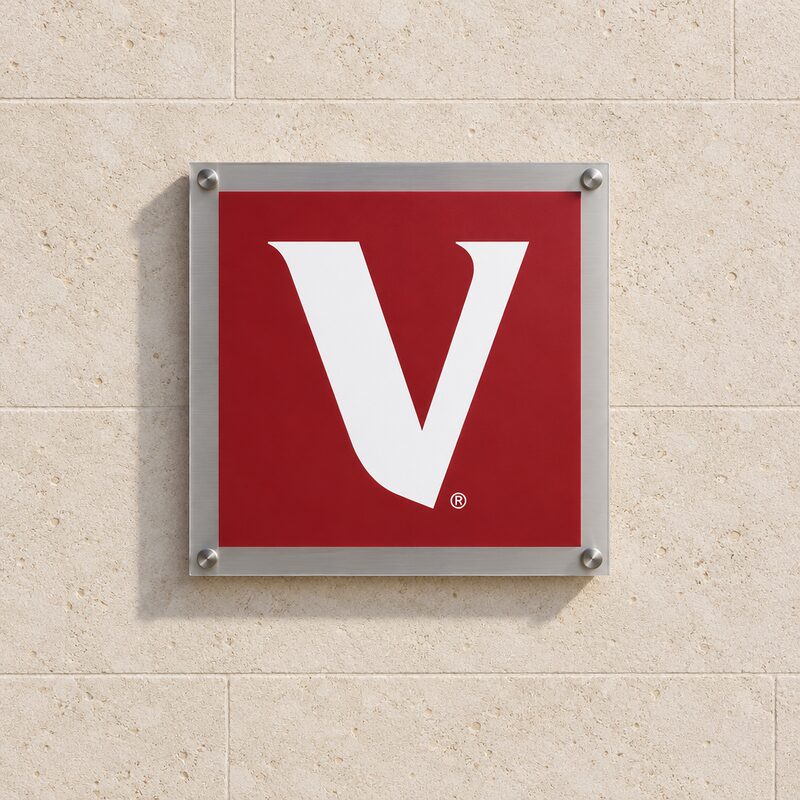 Vanguard Investor logo